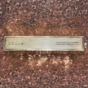 Stila Shape & Shade Custom Contour Brush